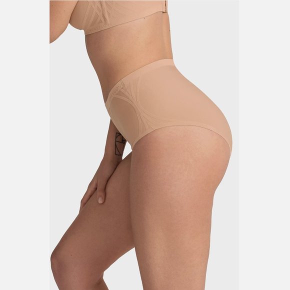 NEW $40 Honeylove [ 3X ] Silhouette Shaping Briefs‎ in Sand Nude - Picture 11 of 11